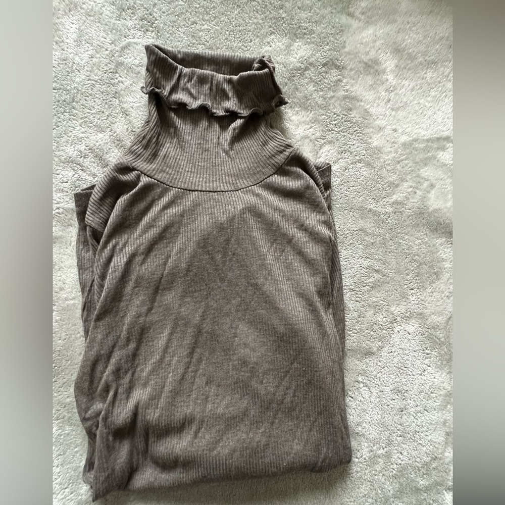 Turtle neck - Picture 5 of 6